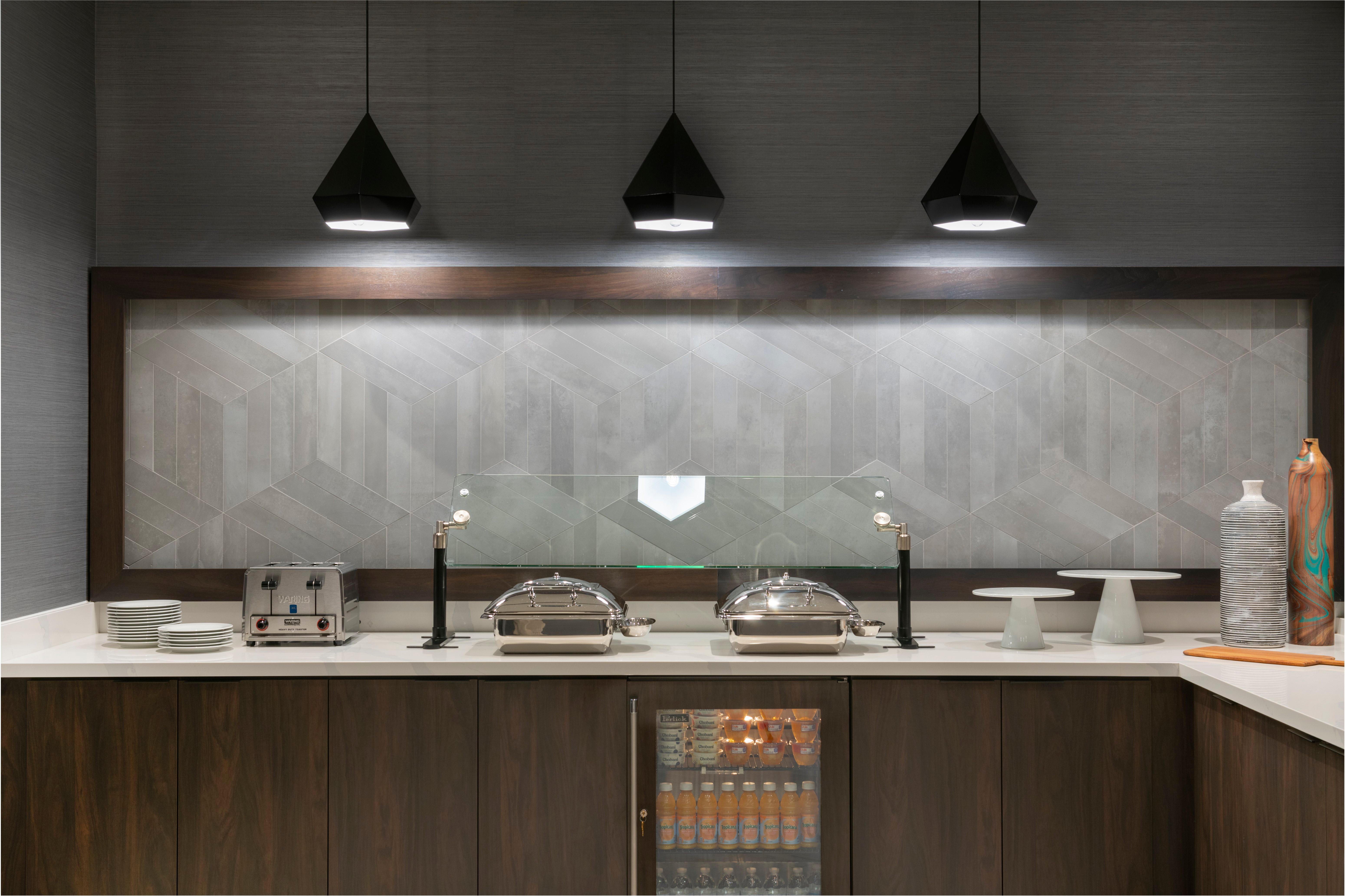 Holiday Inn Express - Boston Logan Airport - Revere By Ihg Buitenkant foto