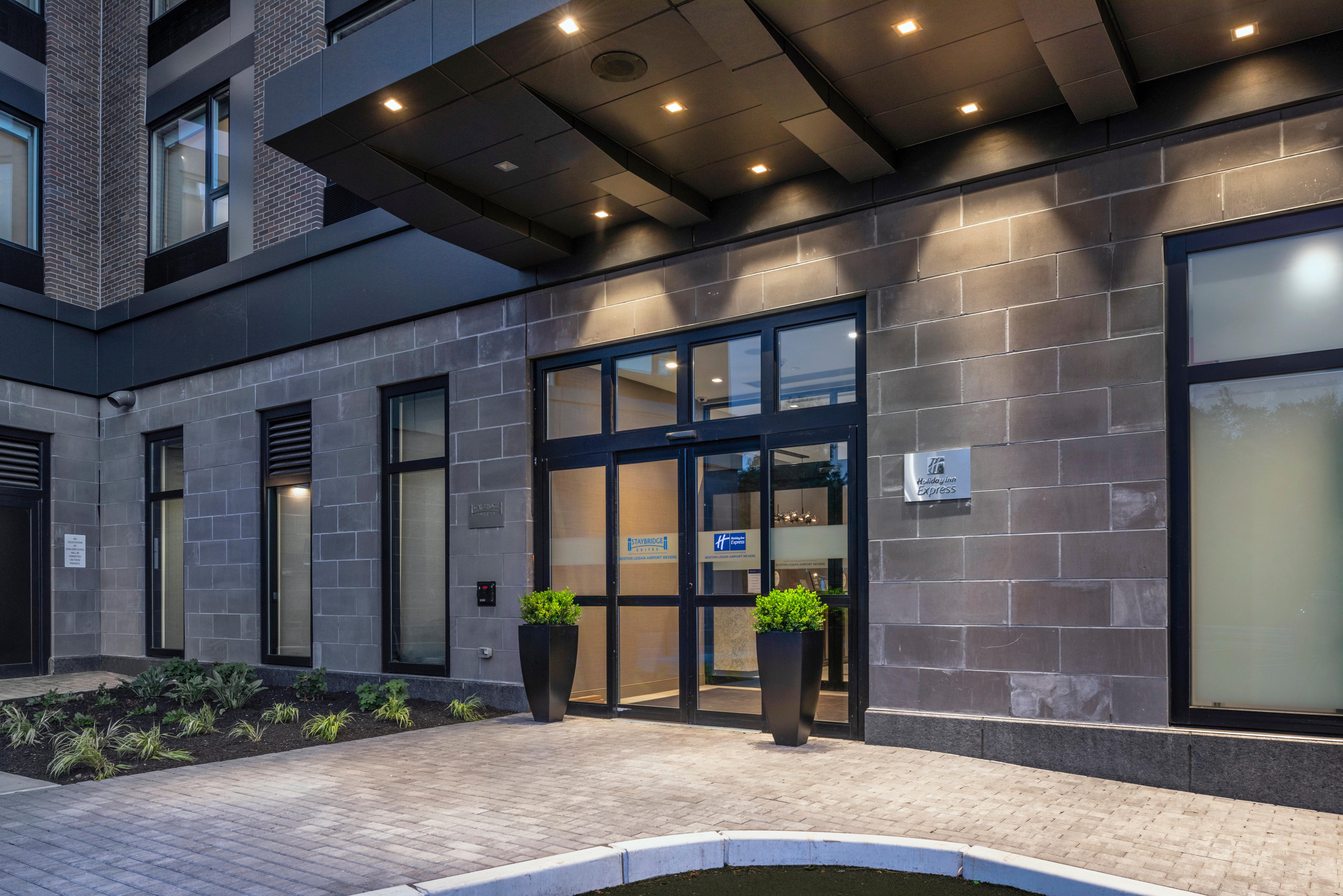 Holiday Inn Express - Boston Logan Airport - Revere By Ihg Buitenkant foto
